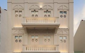 The Daulat By Hotel Calmo